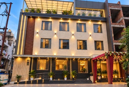 Hotel Golden Frame