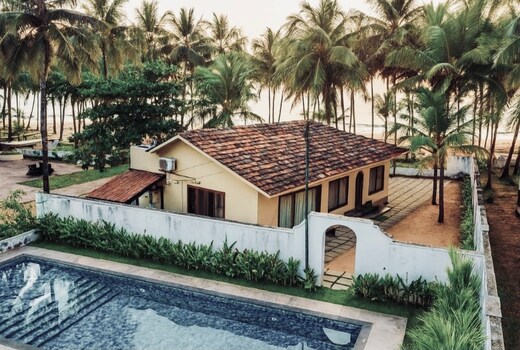 2BR Beachfront Villa with Pool - Villa Marina I