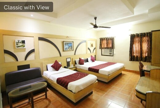 Hotel JK Raj