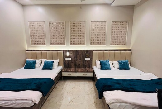 Suman Paying Guest House