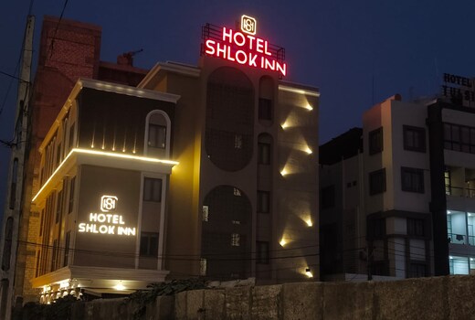 Hotel Shlok Inn- 1.2 Kms from Temple