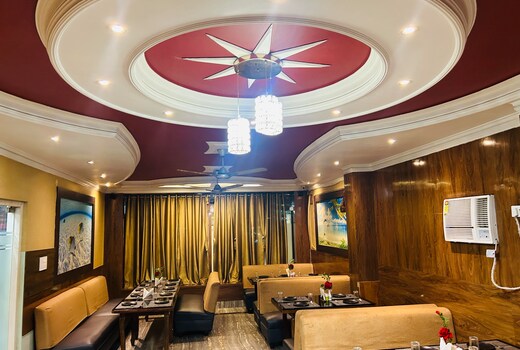 Hotel Royal Surya