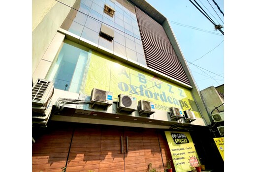 Abuzz Oxford caps Roopnagar