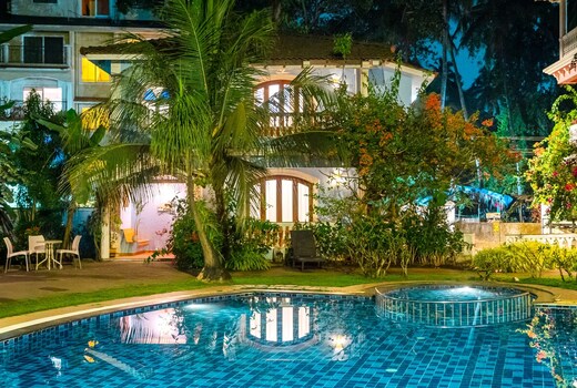 3BHK Duplex Villa w/ Pool & Bathtub|8 min to beach by Savera Stays