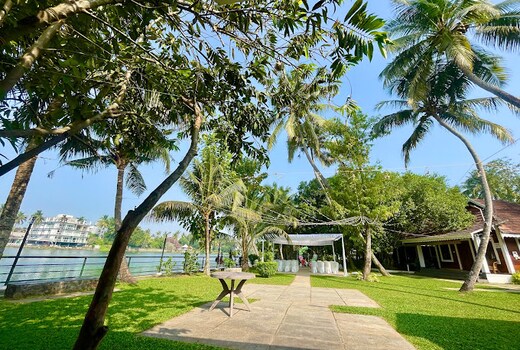 Kochi Riverside Homestay