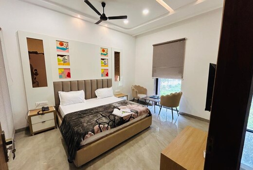 Blue Five Residency