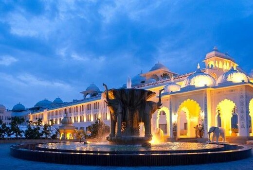Radisson Blu Udaipur Palace Resort and Spa