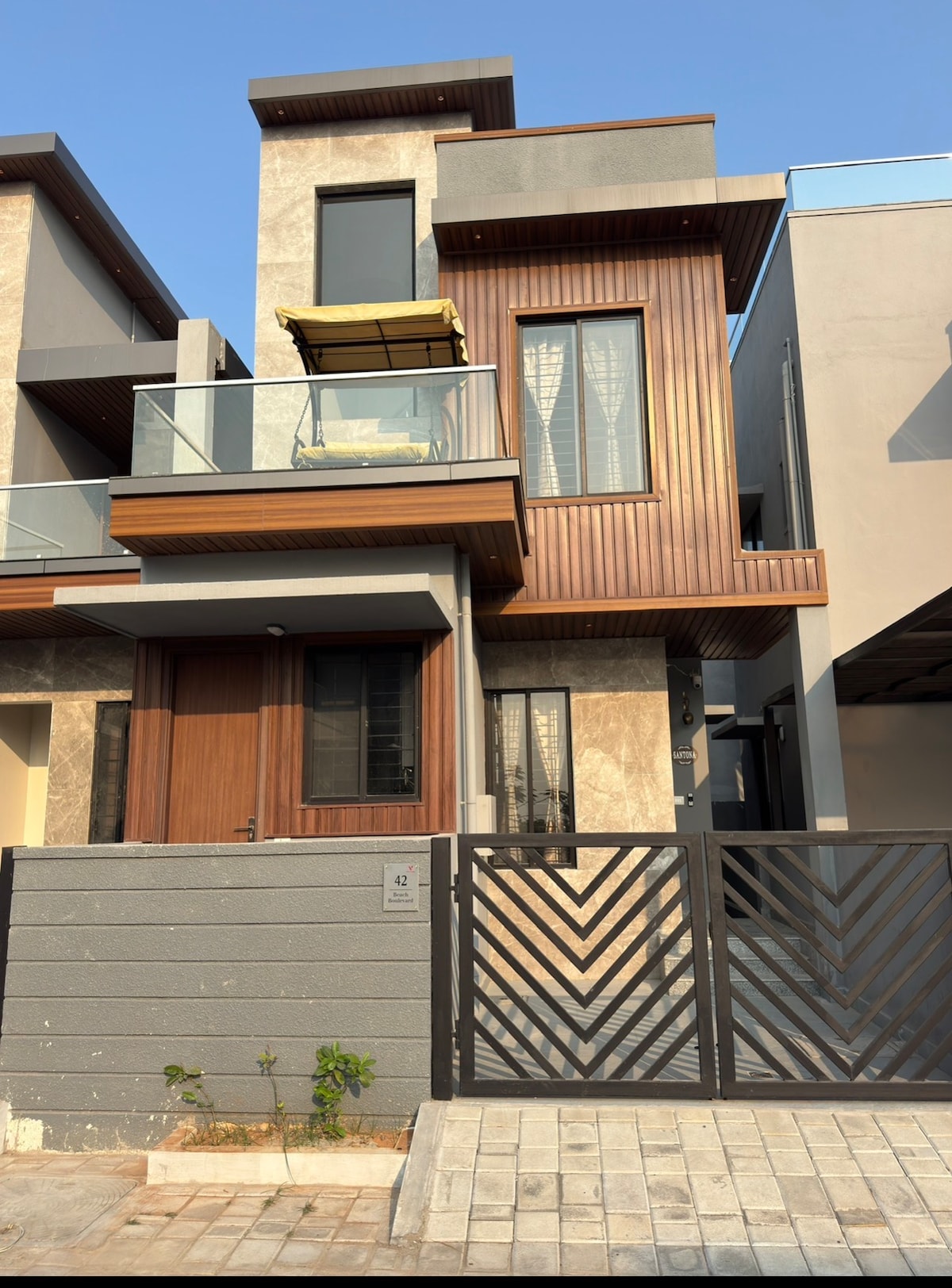 Santo Na Luxurious Villa Kovalam ECR