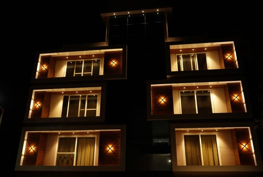 Hotel Sitara Grand