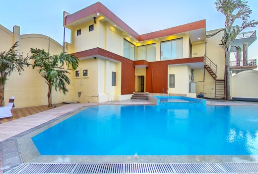 Hotel Kaushal International