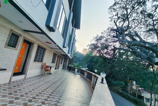 Panchgani Crown Hotel