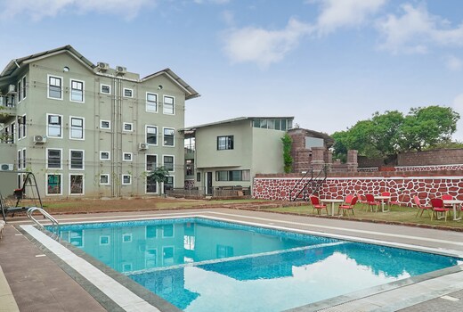 Treebo Vhyomaan Resort With Swimming Pool