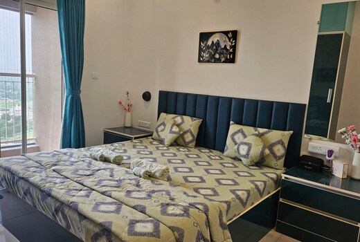 SKYLINE suite 2298
2bhk pool