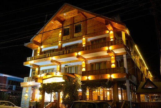 The Whispering Inn - A Vintage Boutique Resort