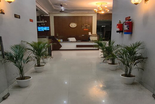 Hotel Radhika Palace