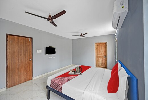 Hotel O Vara Lakshmi Residency