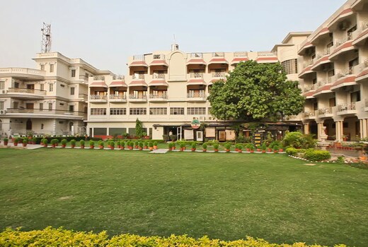 Hotel Surya
