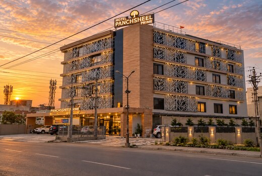 Hotel Panchsheel Prime