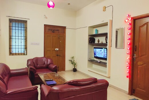 D Square Home stays
