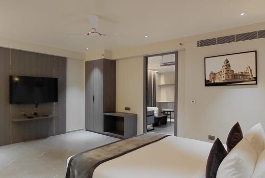 HOTEL SRH