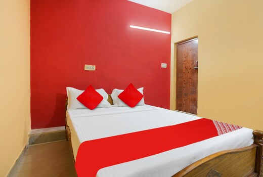 Hotel O Lakshmi Sri Boarding & Lodging