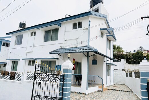 MAJESTRY COTTAGE