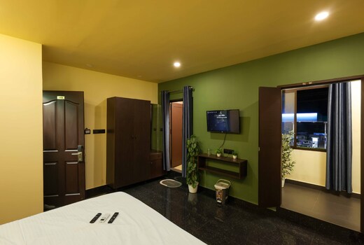 AYA ROOMS