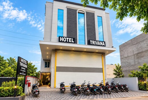 hotel trivana