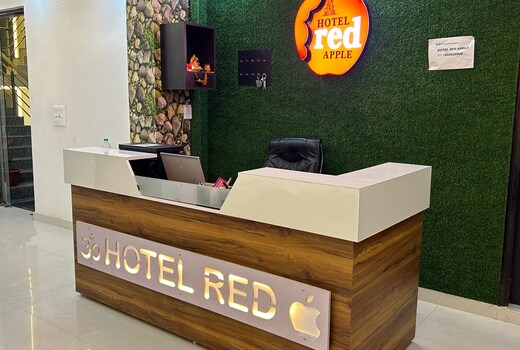 HOTEL RED APPLE