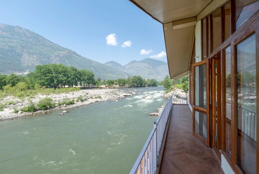 Aurora | Stream view 3bhk Chateau