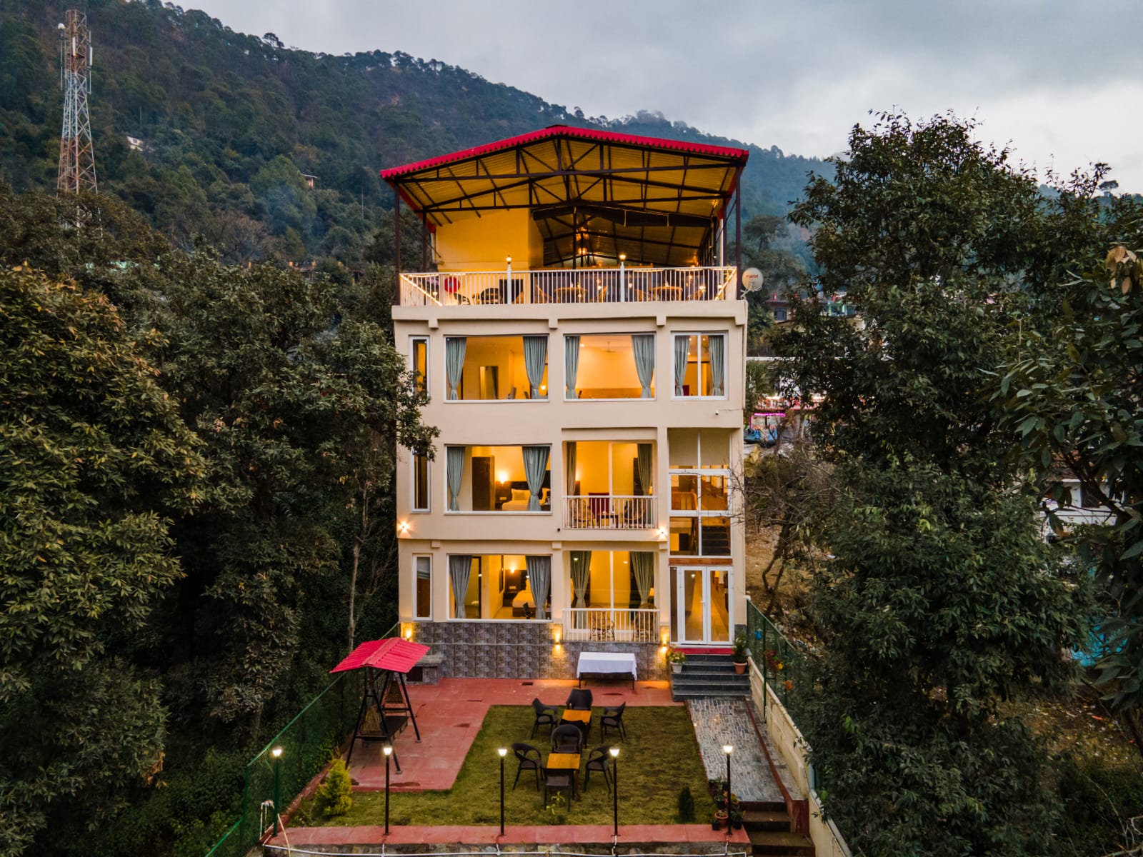 The Himalayan Monk Hotel Bhimtal by Wild Cherry Hotels