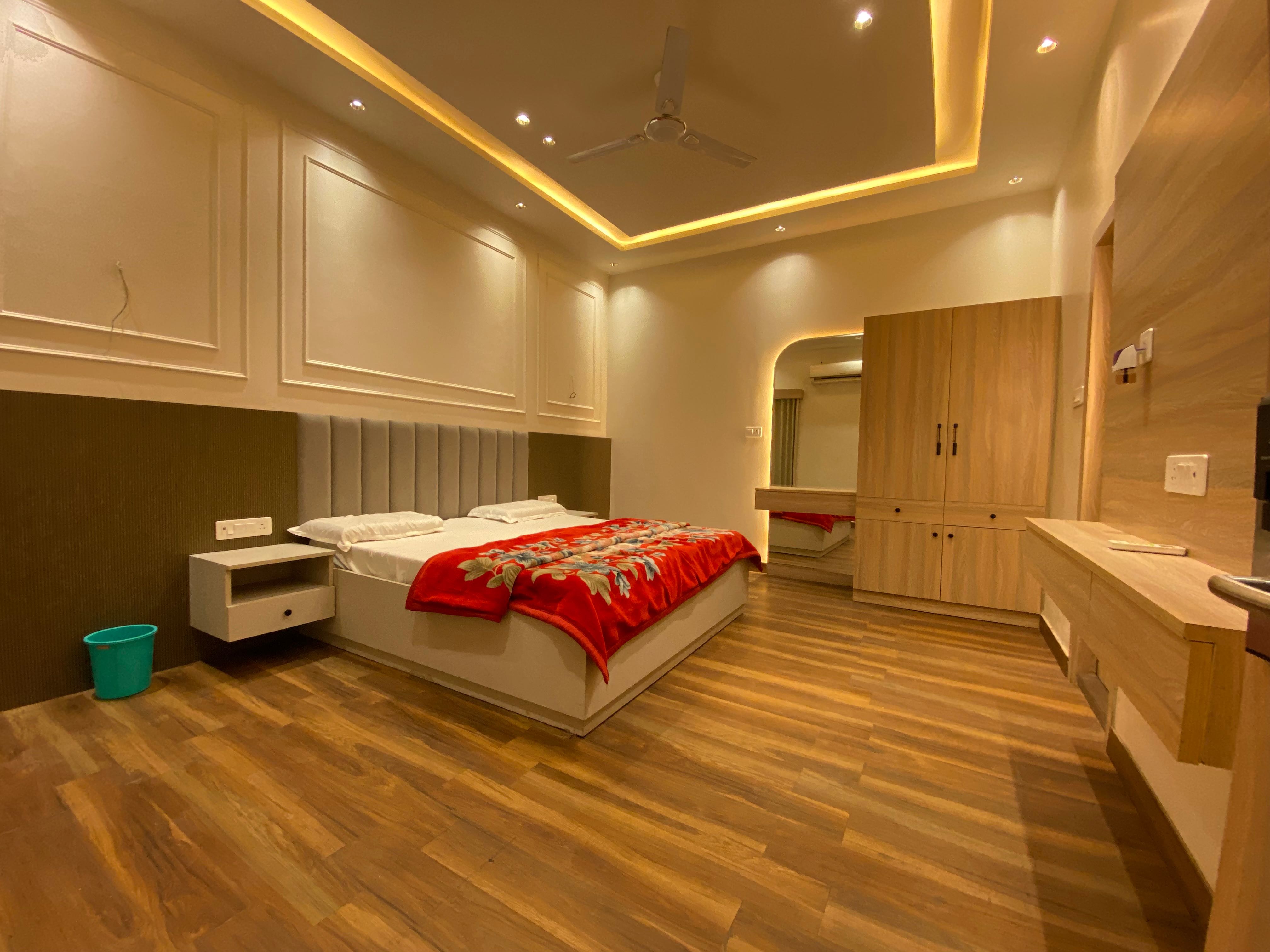 Hotel O Rajmahal Restaurant & Bar