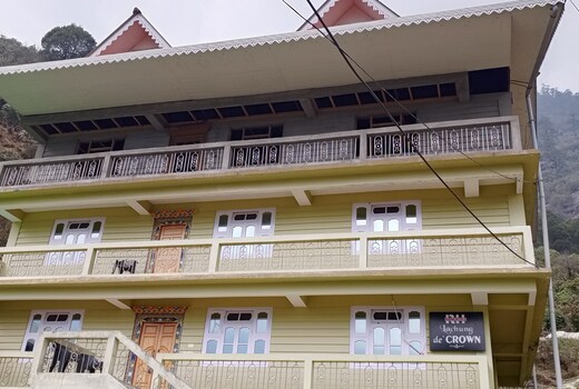Rufina de'CROWN, Lachung