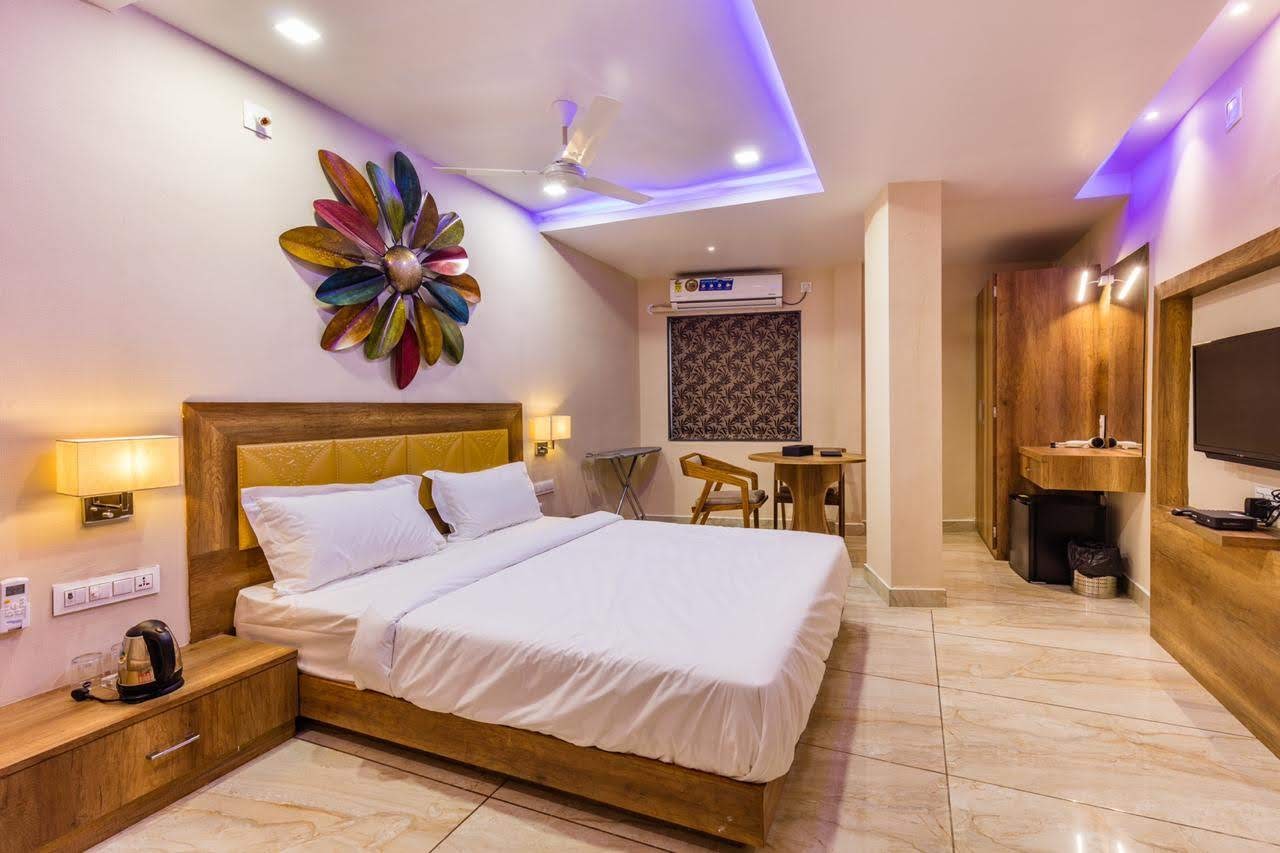 hotel shree7hundred