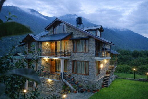 Odbostays Manali Jacuzzi & Bonfire Boutique Retreat