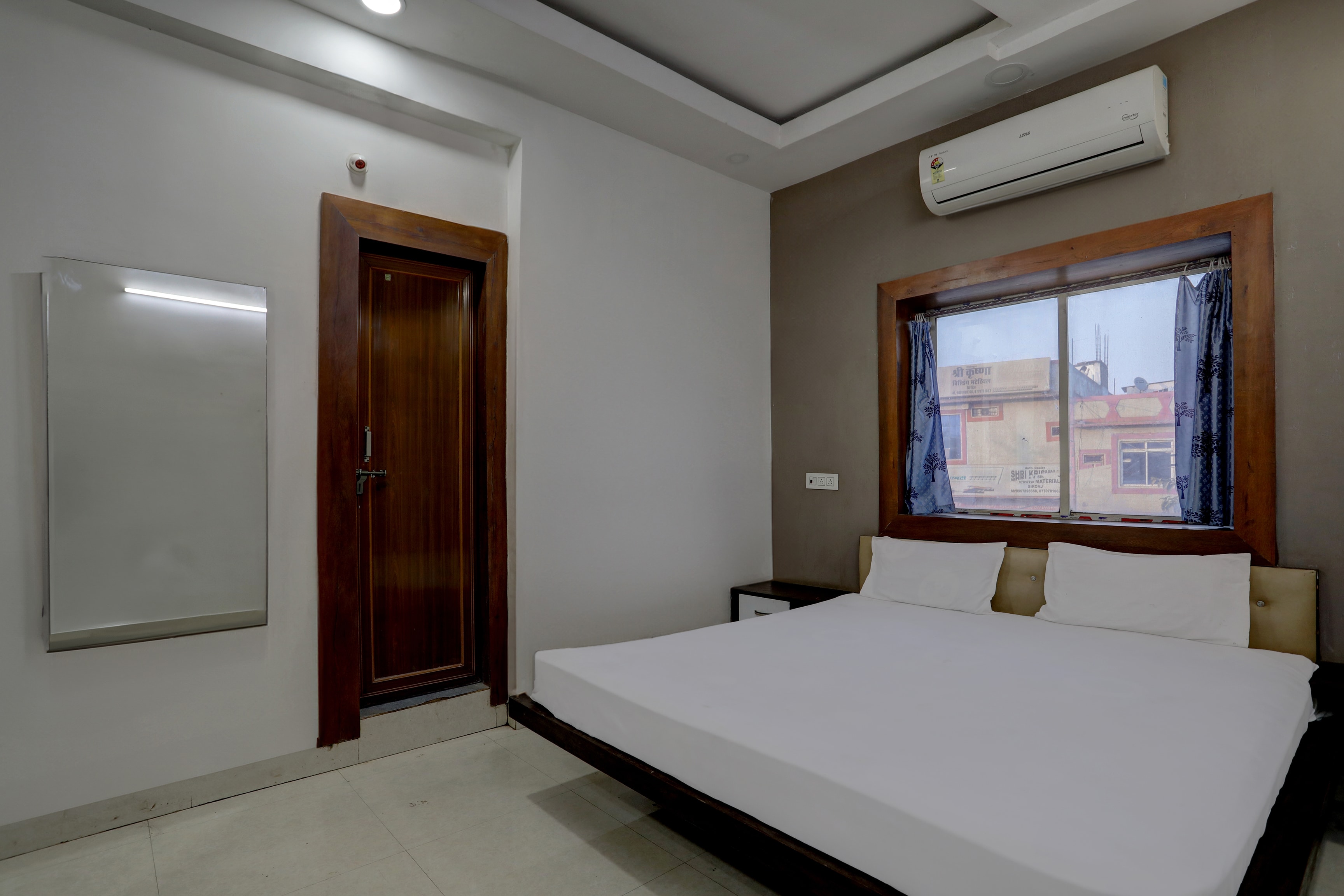 Hotel O Blue Moon