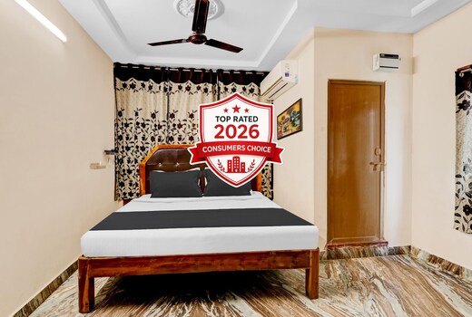 Super OYO Hotel O Adarsh Nagar Near Kavya Hospital