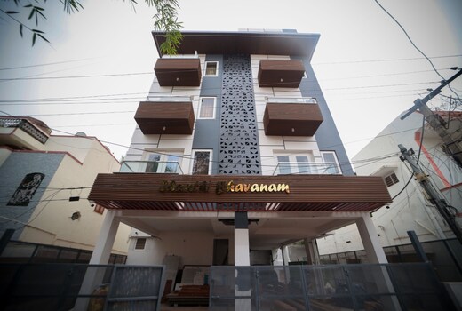 Shanthi Service Apartment