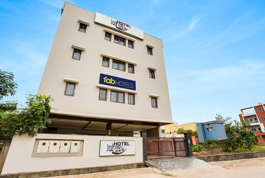 Hotel Johar Inn