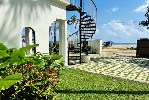 Laguna Blu Beach Villa