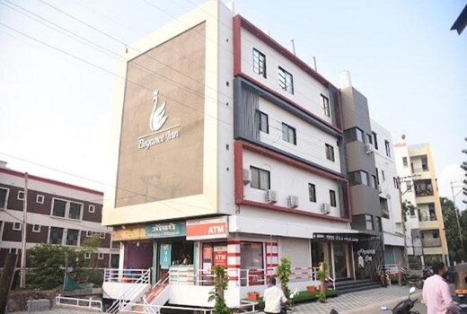 Elegance Inn