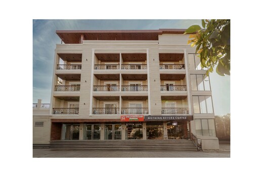 Monte Verde@ Rajpur Road by Zenvana
