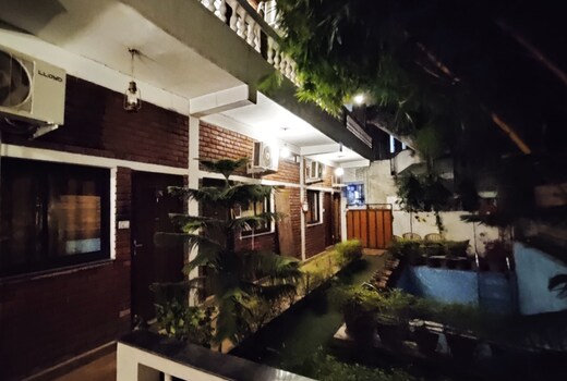 Ramanuj Cottage by Hipostel