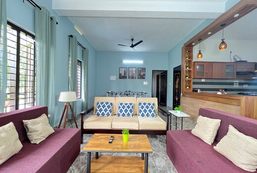 BeachHaus 1: 10MinCliff AC 2BHK flat in 4BHK House