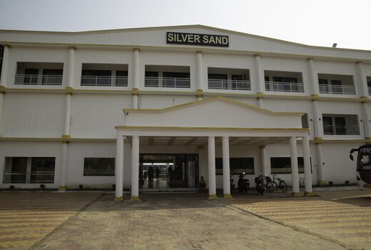 Silver Sand Resort & Spa