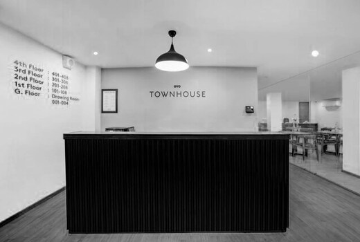 HOTEL O TOWNHOUSE 219