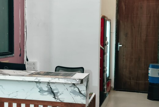 Aayansh hotel
