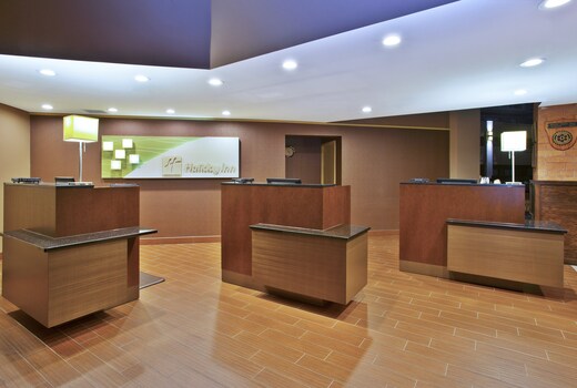 Holiday Inn Manitowoc (Pet-friendly)