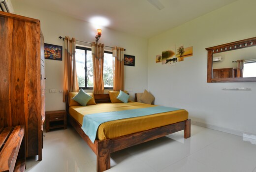 Monarch Suites Goa