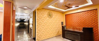 Hotel Sea Face (Near Murud Beach)